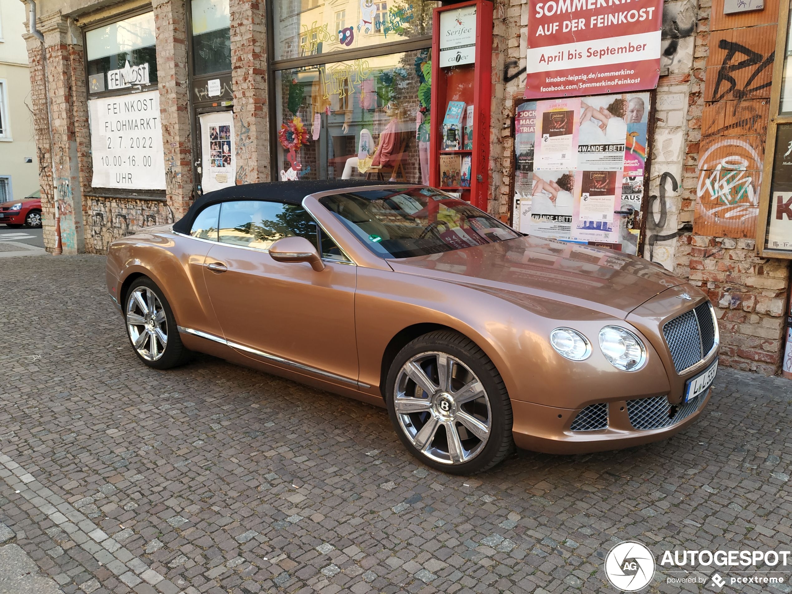 Bentley Continental GTC 2012