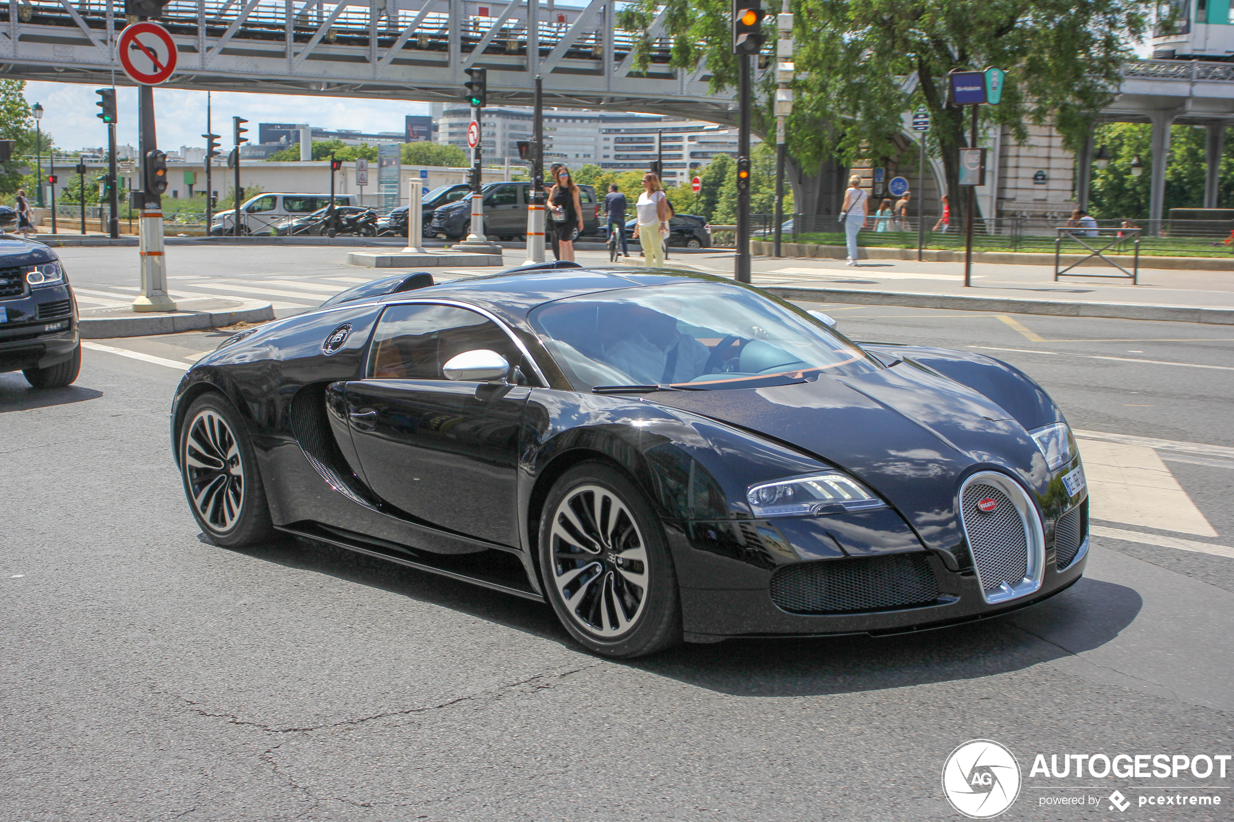 Bugatti Veyron 16.4 Sang Noir