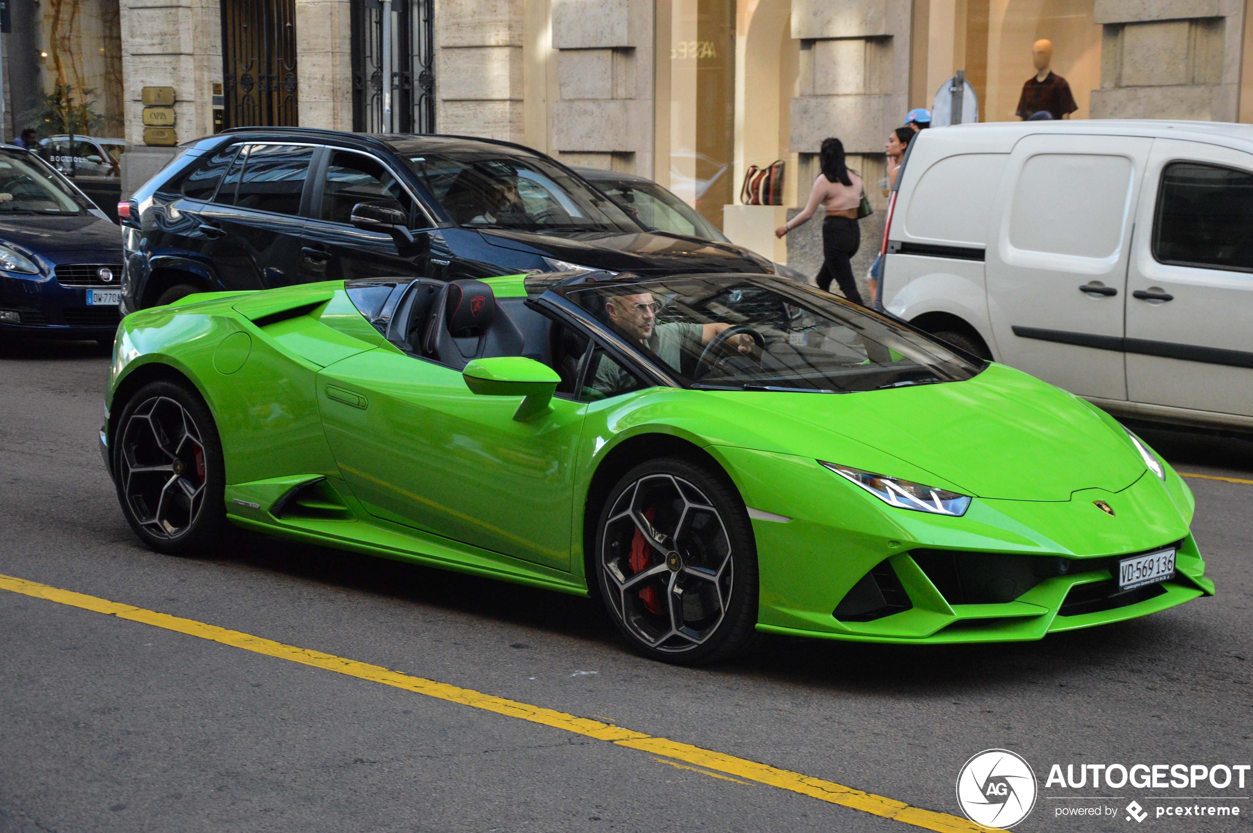 Lamborghini Huracán LP640-4 EVO Spyder