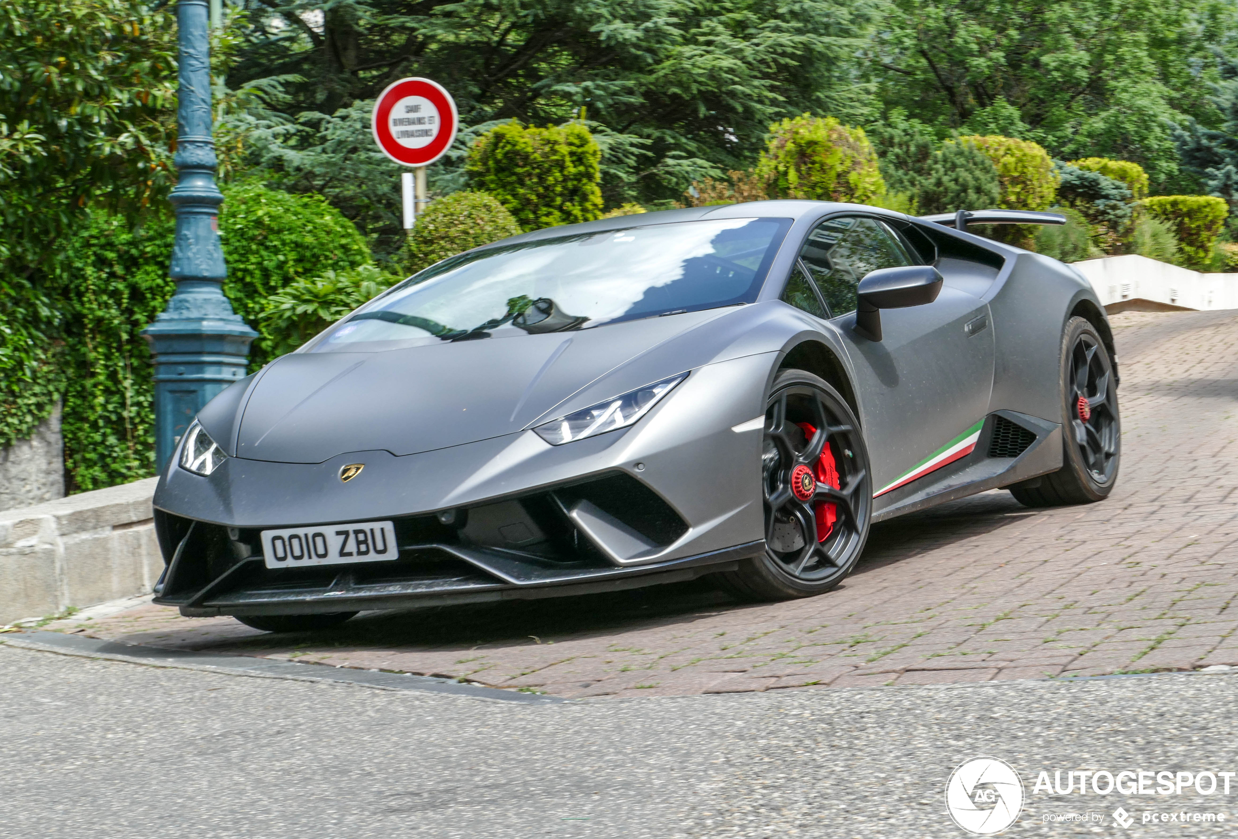 Lamborghini Huracán LP640-4 Performante