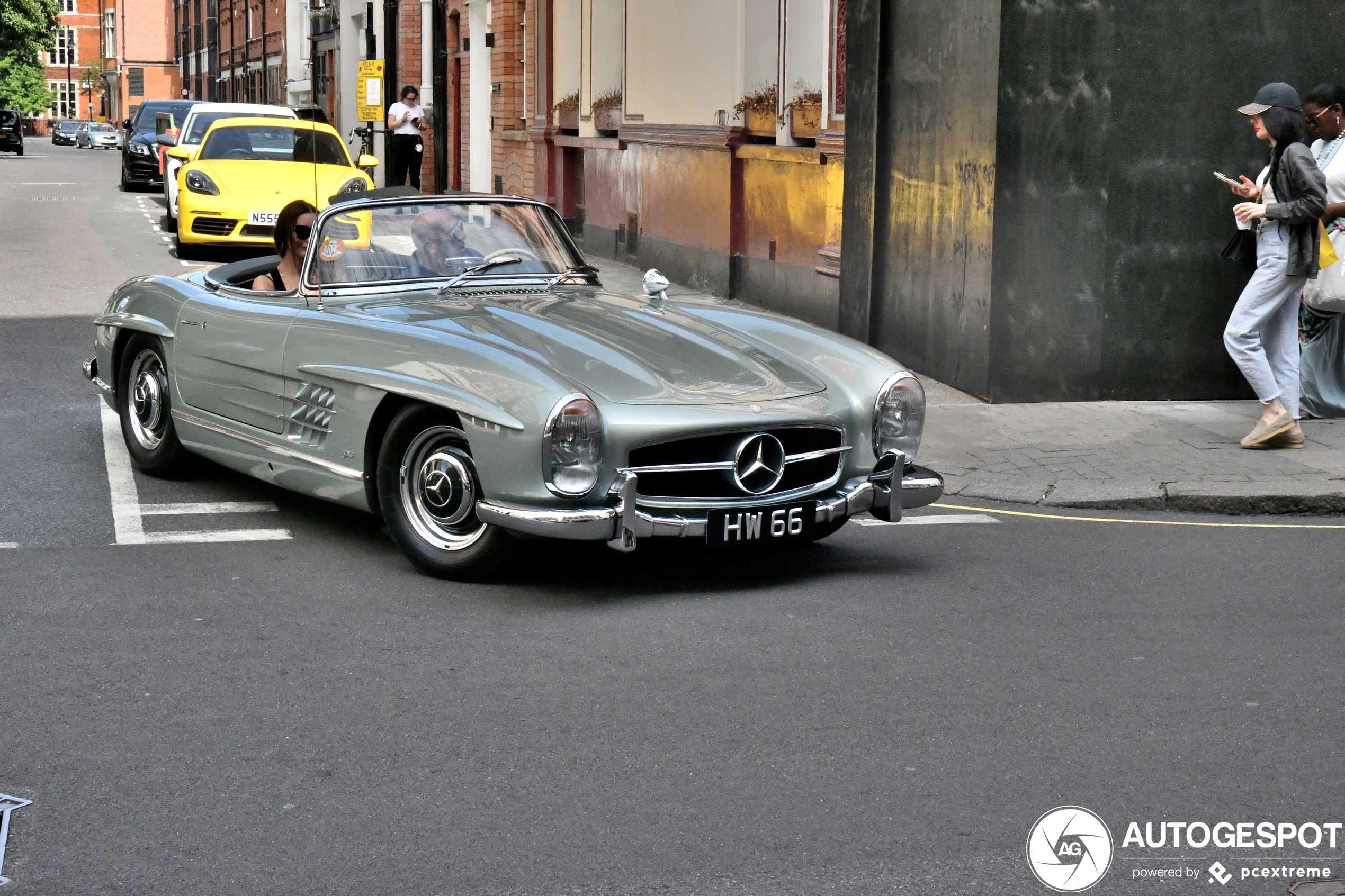 Mercedes-Benz 300SL Roadster