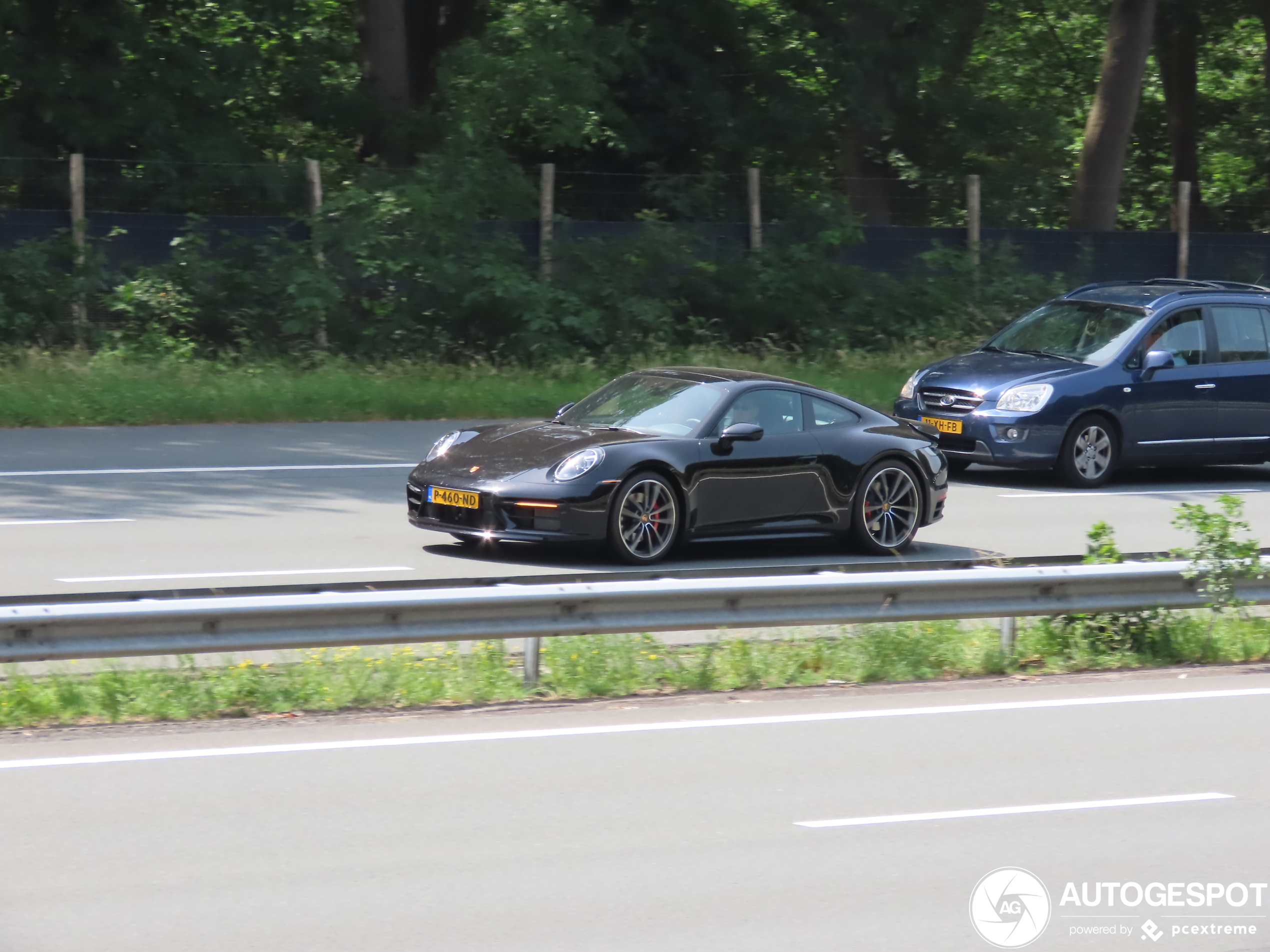 Porsche 992 Carrera 4S