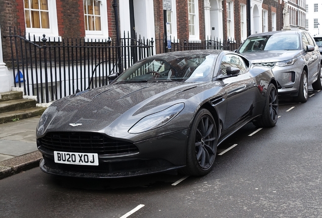 Aston Martin DB11 AMR