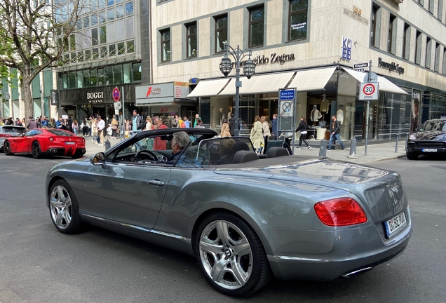 Bentley Continental GTC 2012