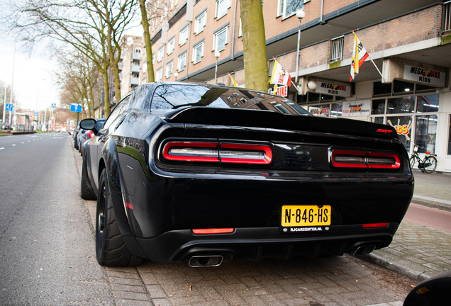 Dodge Challenger SRT-8 392