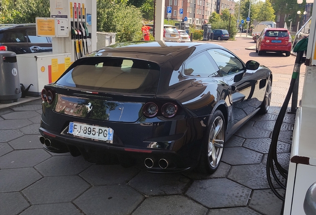 Ferrari GTC4Lusso