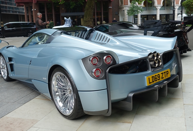 Pagani Huayra Roadster