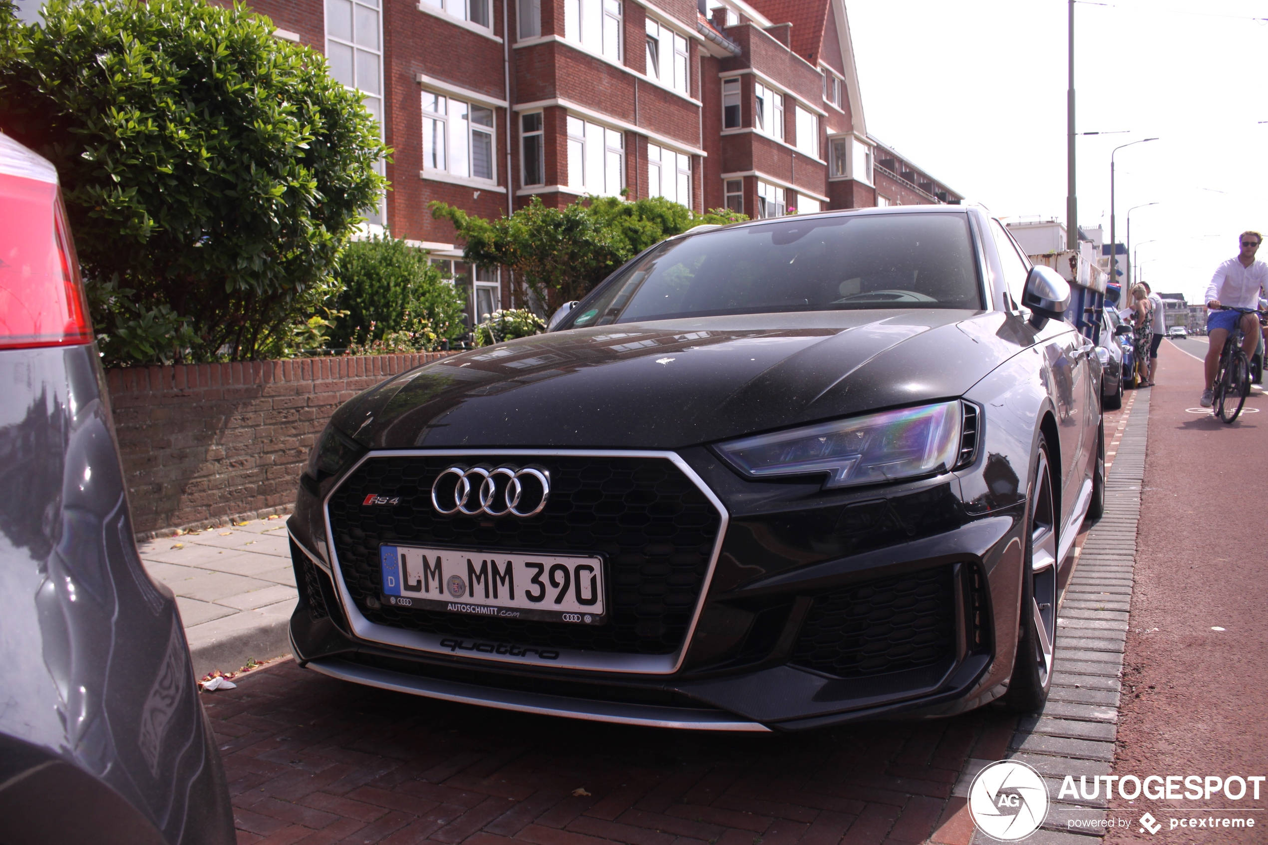 Audi RS4 Avant B9