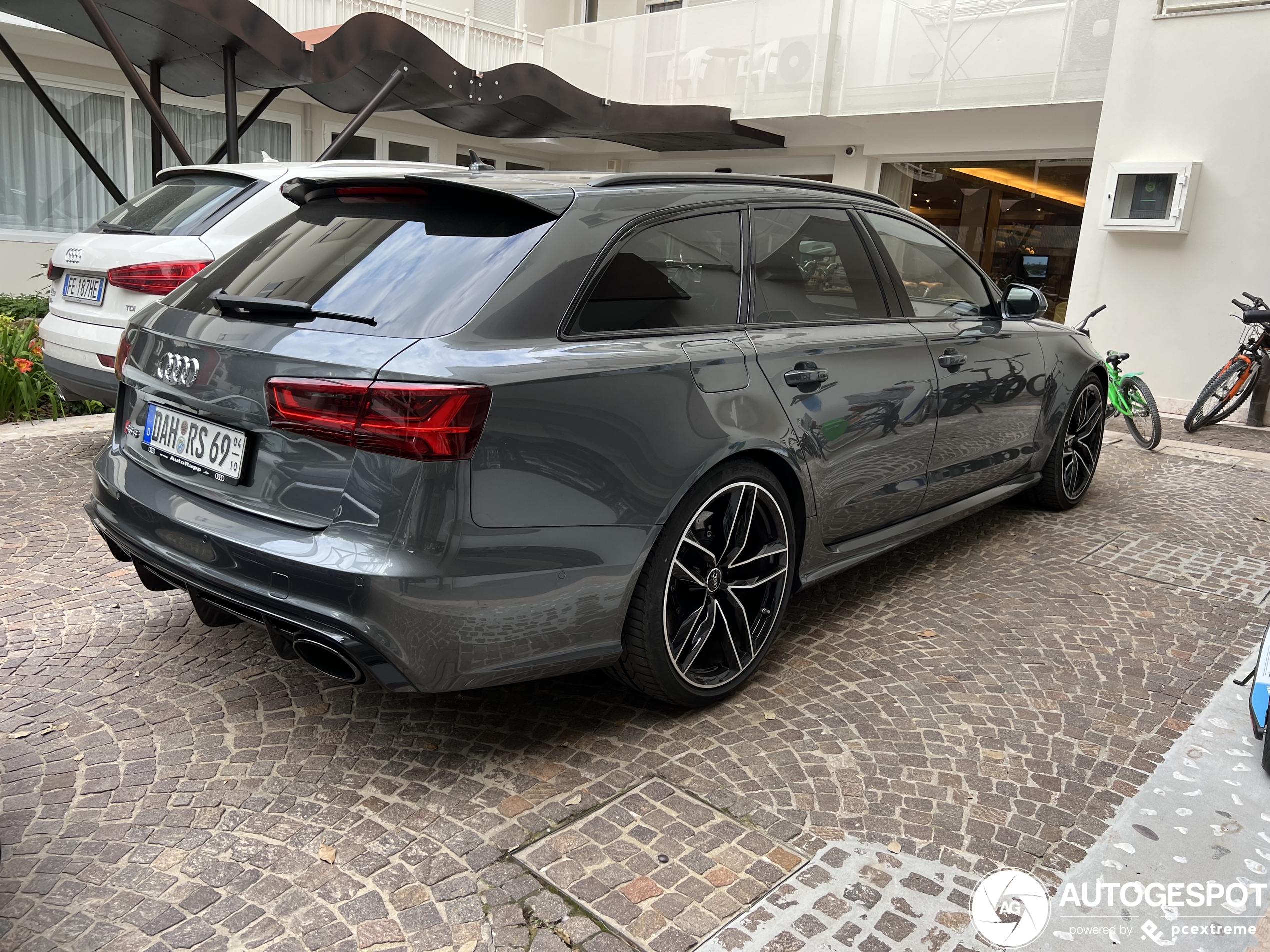 Audi RS6 Avant C7 2015