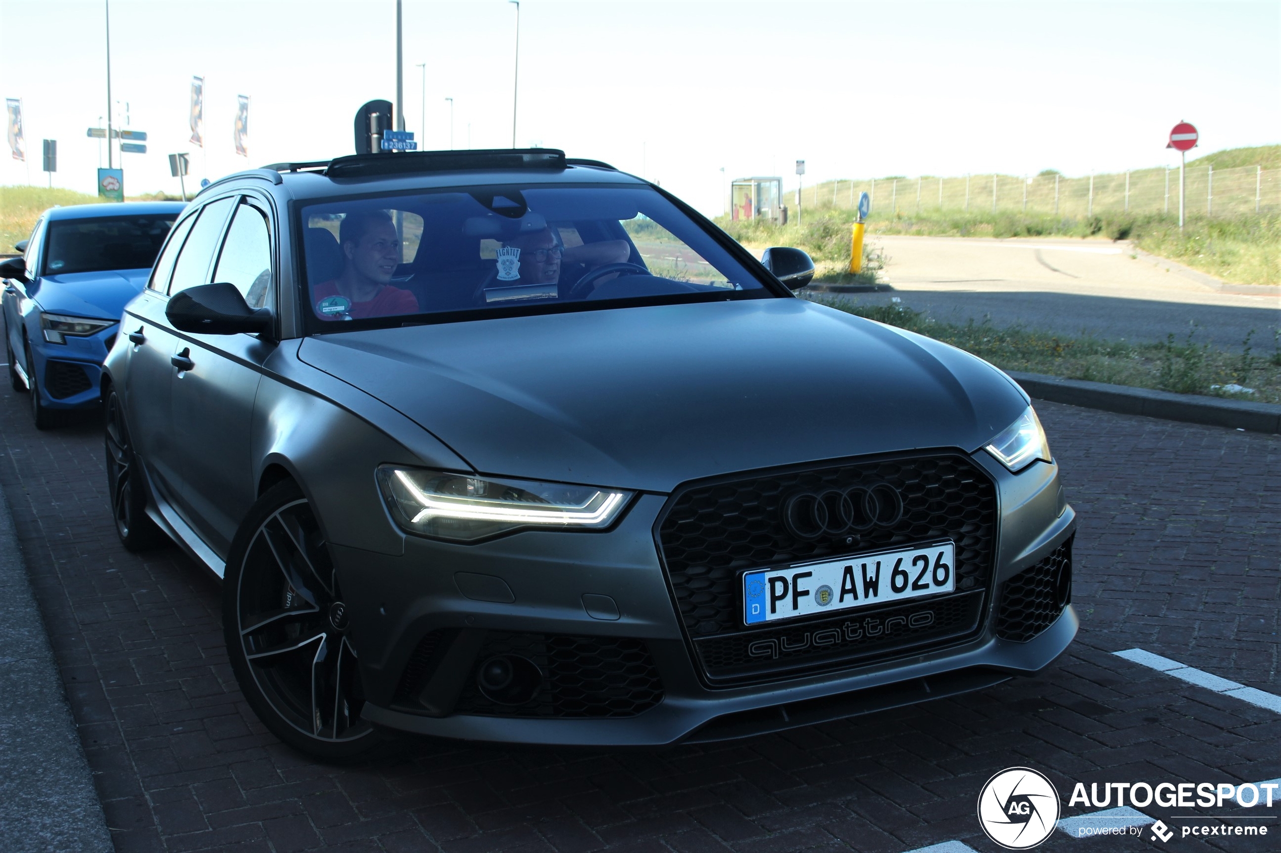 Audi RS6 Avant C7 2015