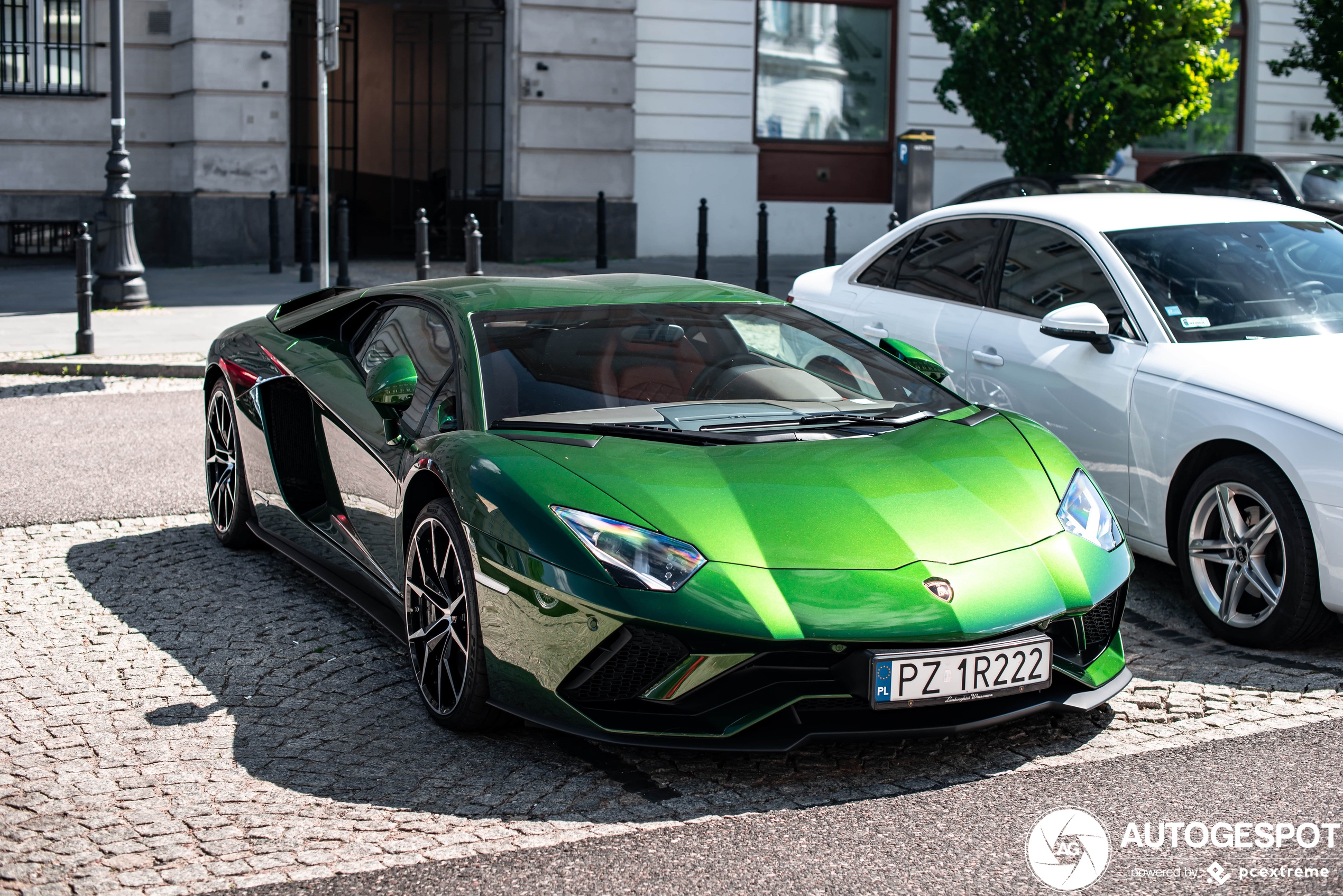 Lamborghini Aventador S LP740-4