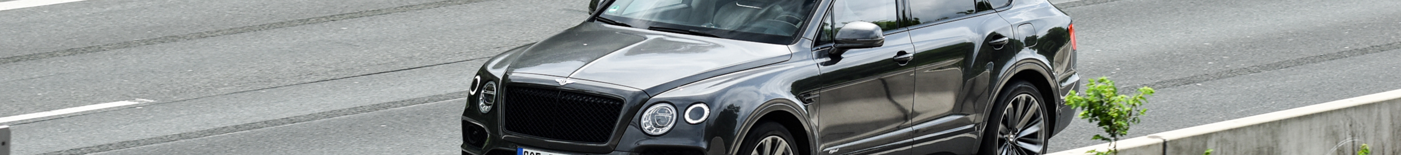 Bentley Bentayga Hybrid