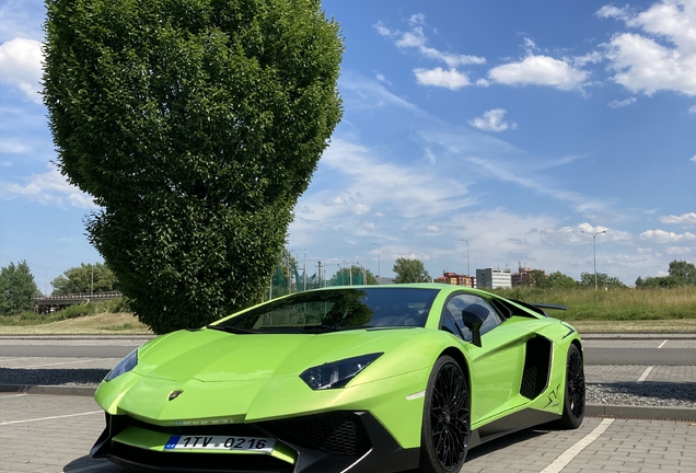 Lamborghini Aventador LP750-4 SuperVeloce