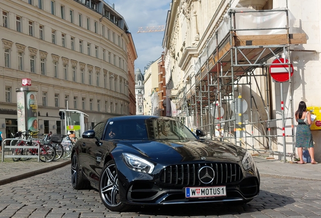 Mercedes-AMG GT C190 2017