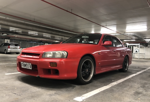 Nissan Skyline R34 Sedan