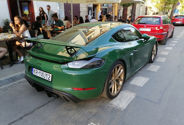 Porsche 718 Cayman GT4