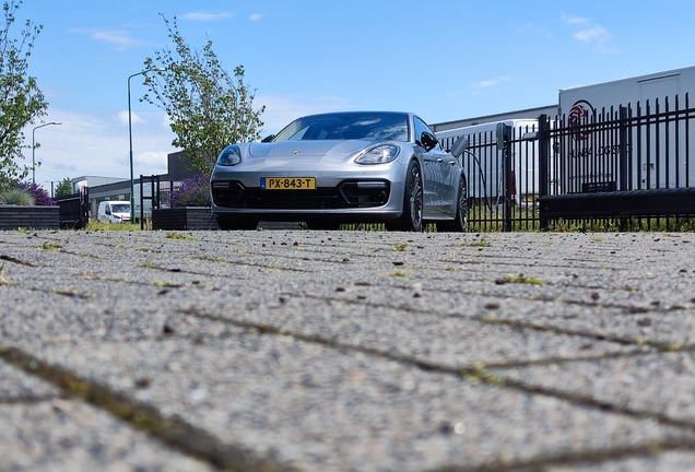 Porsche 971 Panamera Turbo S E-Hybrid