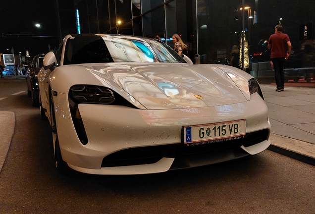 Porsche Taycan Turbo