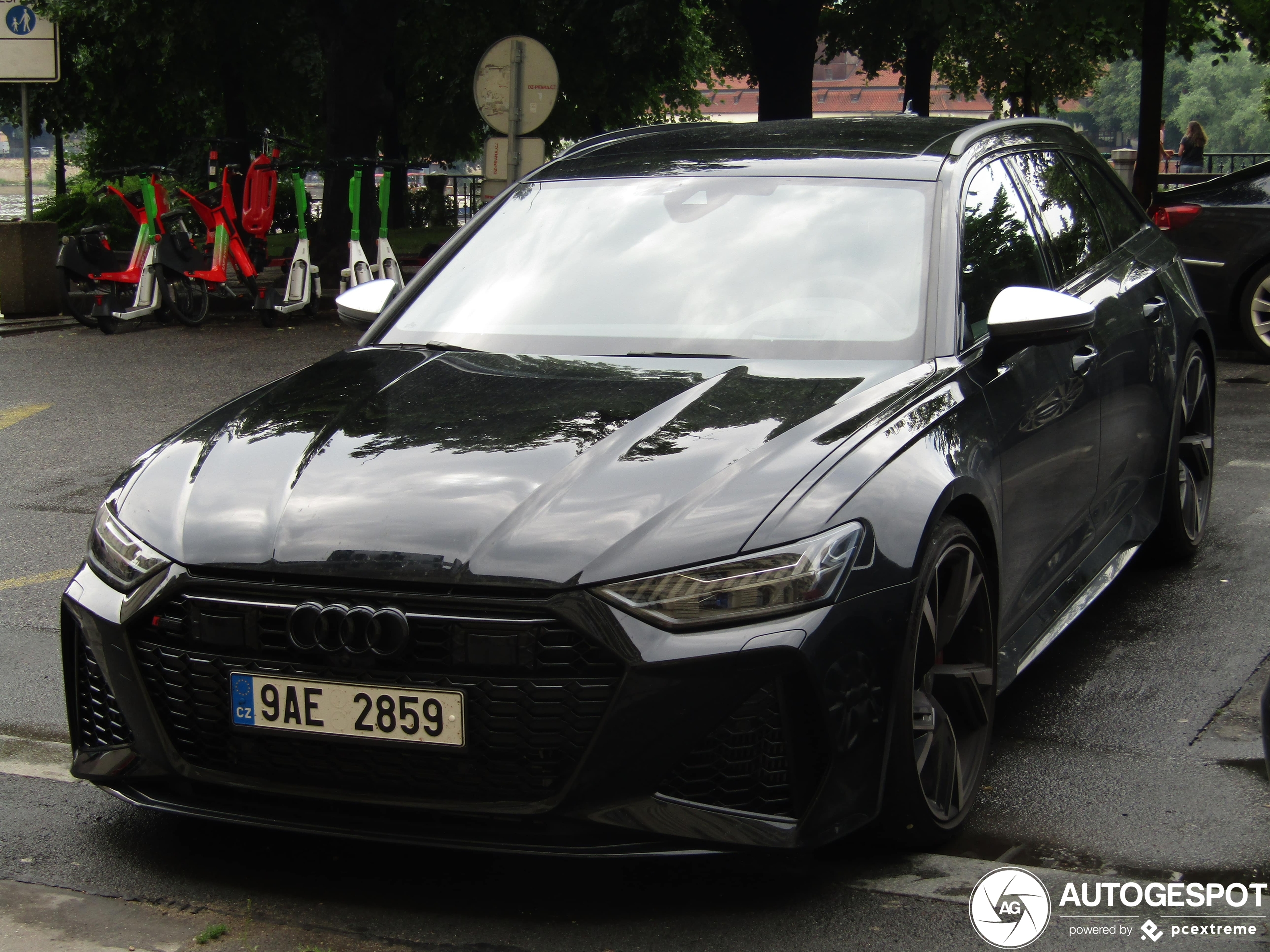 Audi RS6 Avant C8