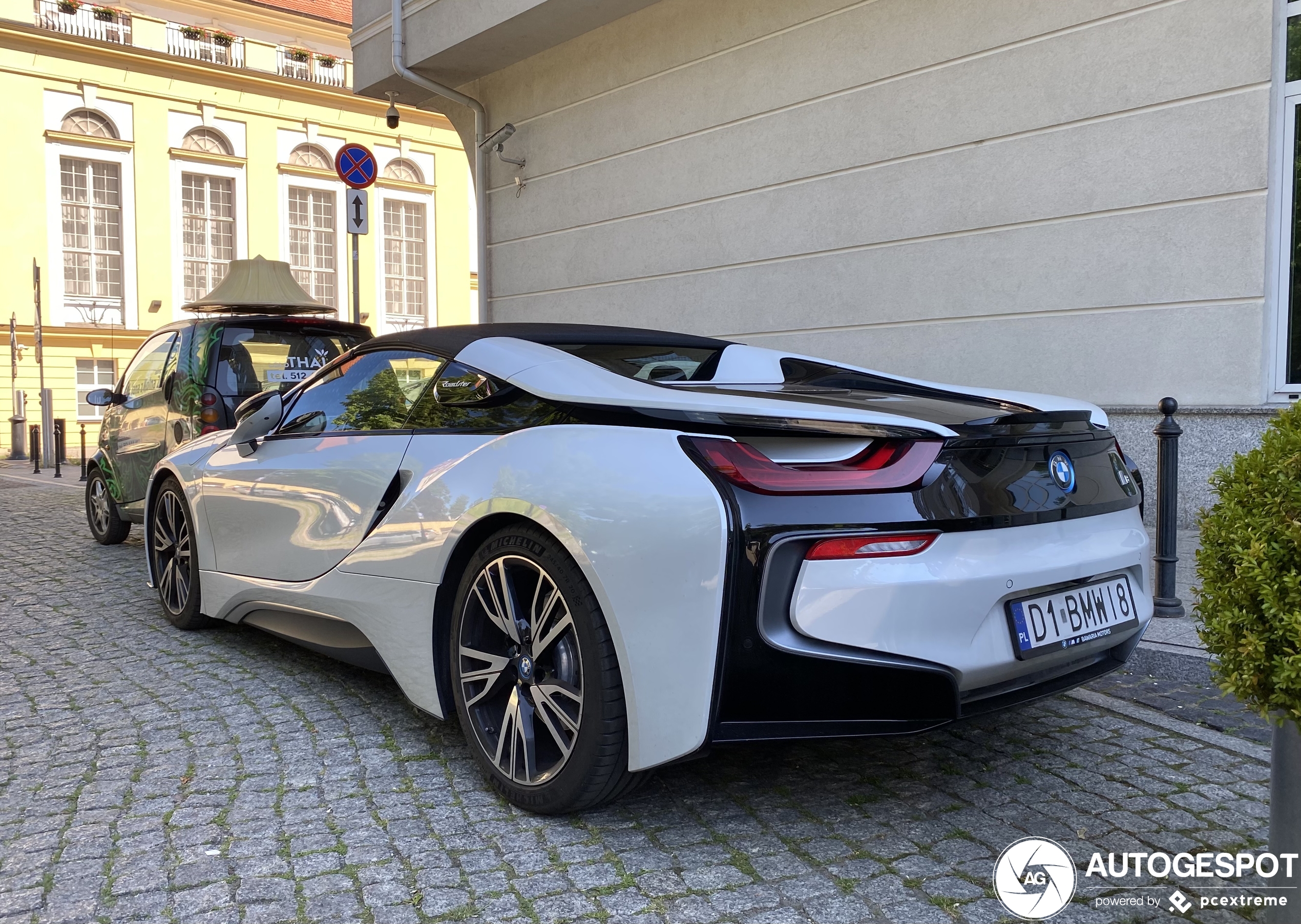 BMW i8 Roadster