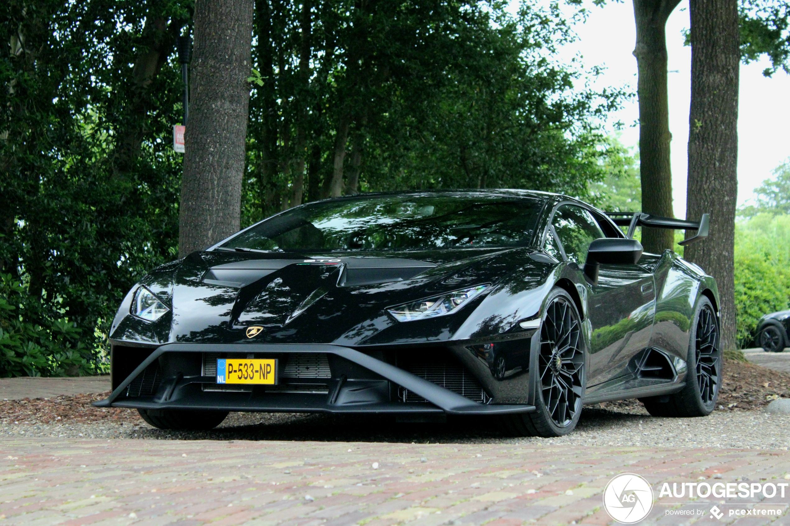 Lamborghini Huracán LP640-2 STO