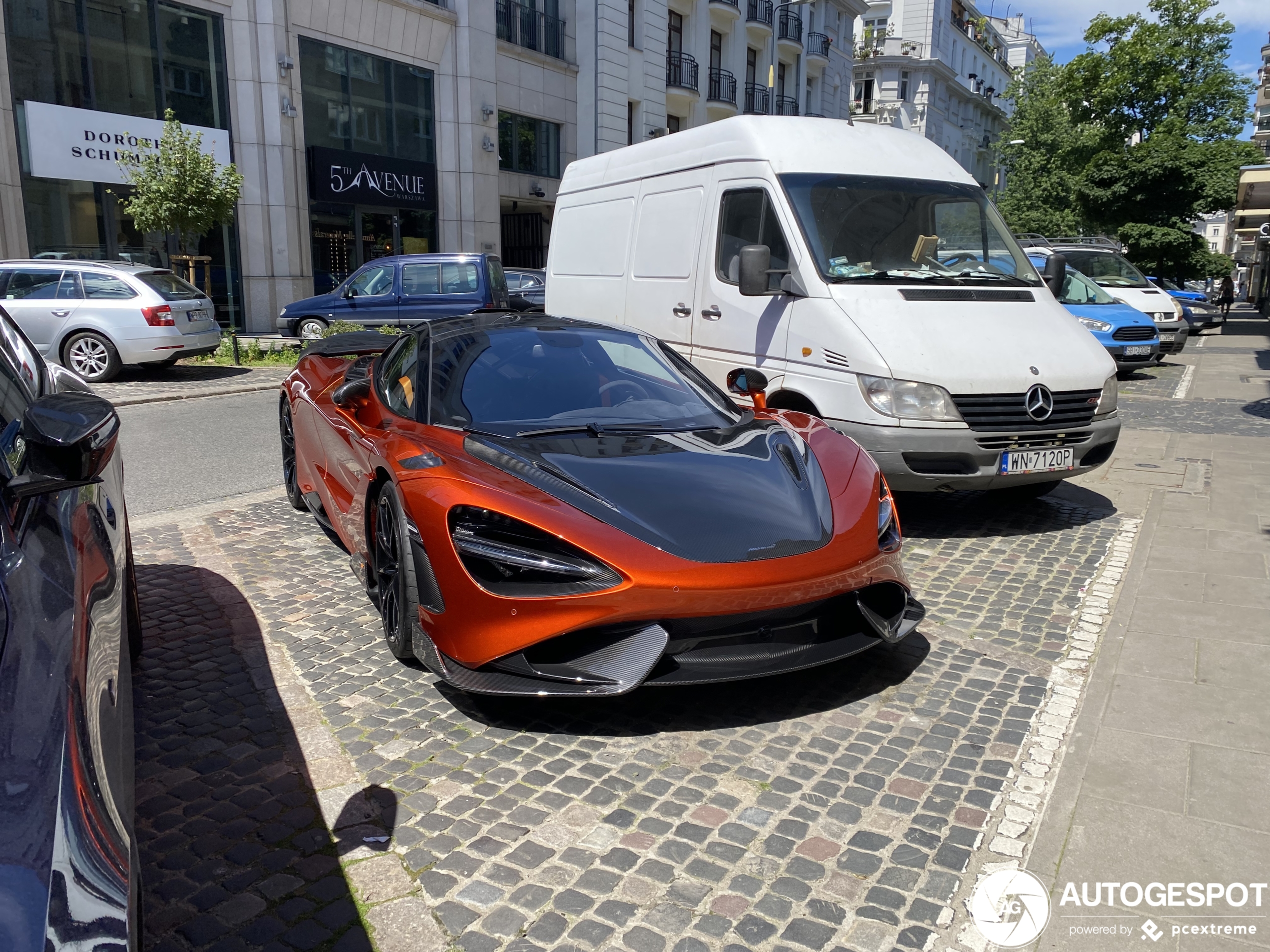 McLaren 765LT