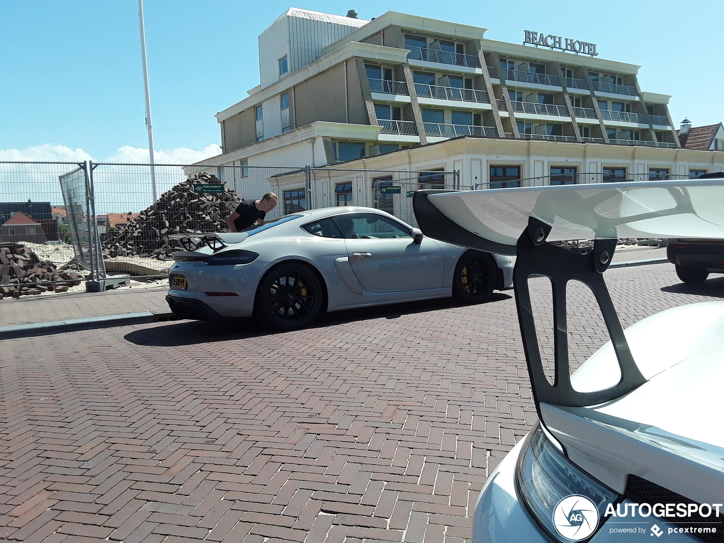 Porsche 718 Cayman GT4