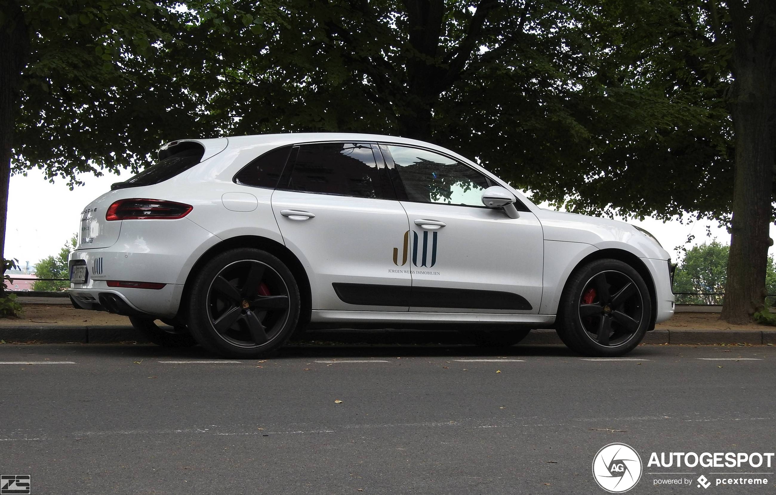 Porsche 95B Macan Turbo