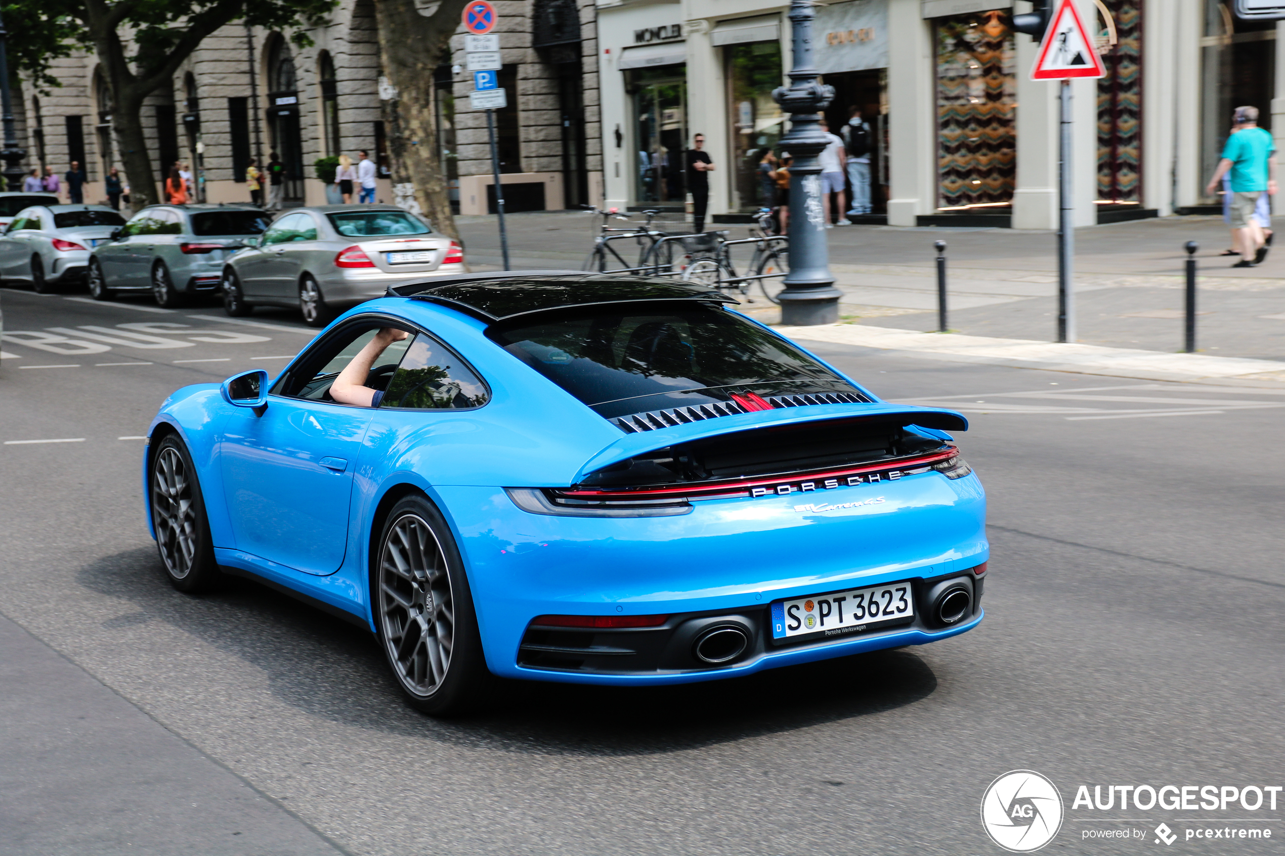 Porsche 992 Carrera 4S