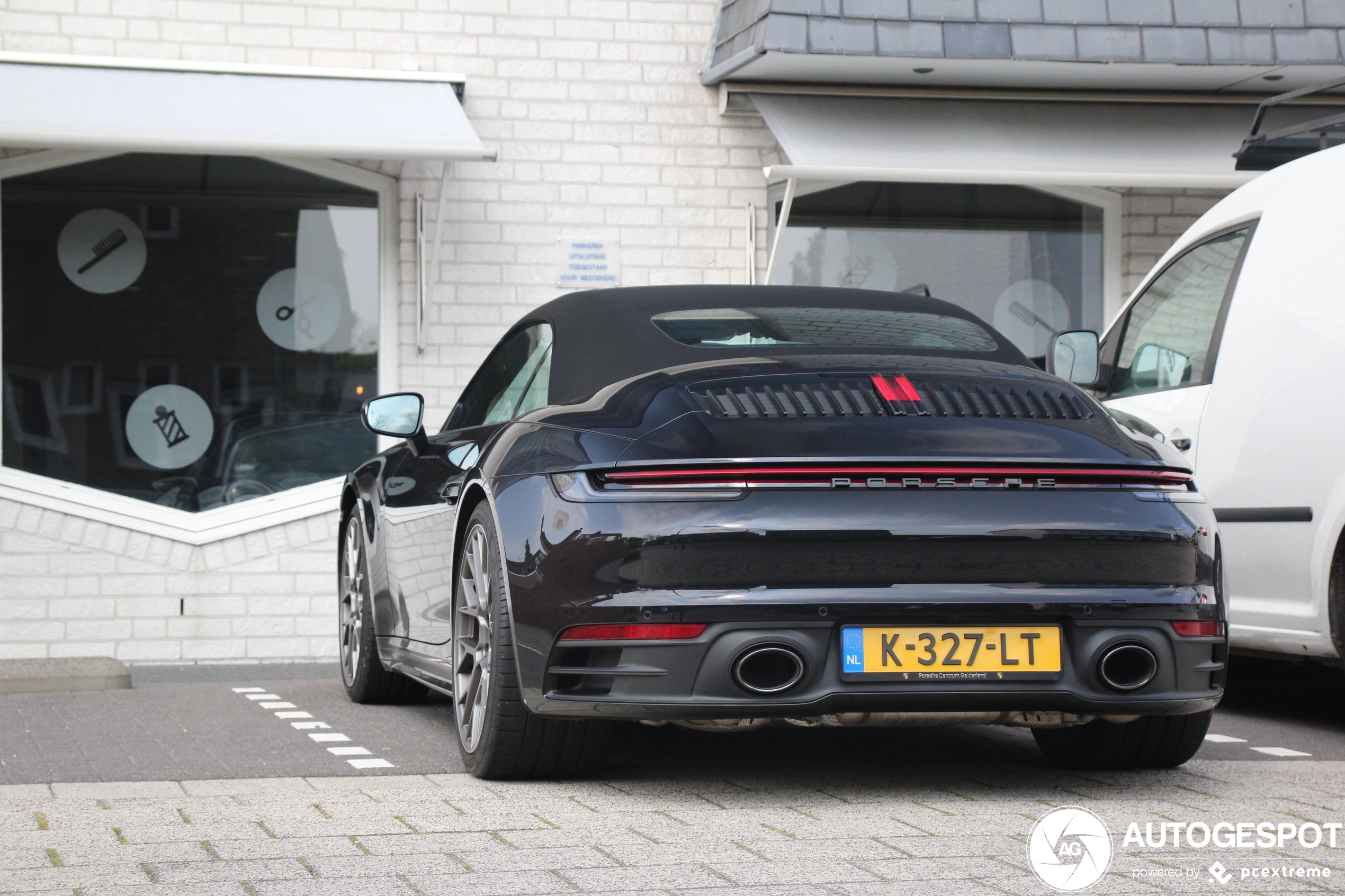 Porsche 992 Carrera 4S Cabriolet