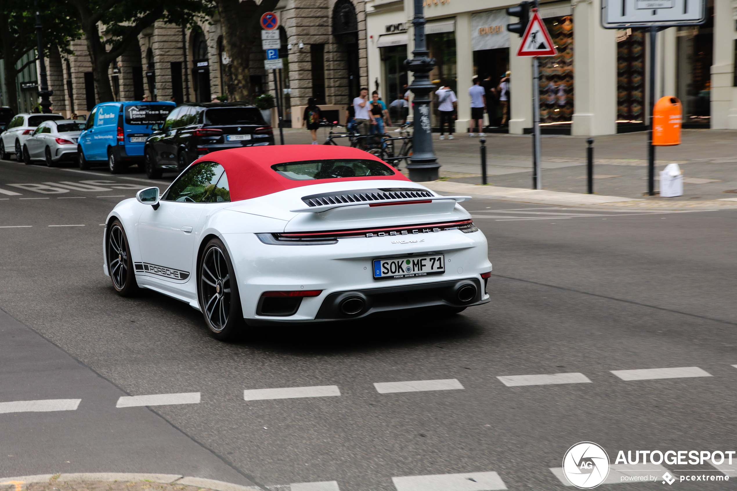 Porsche 992 Turbo S Cabriolet