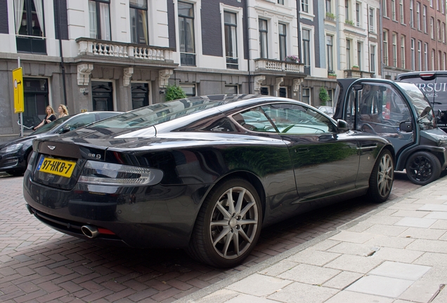 Aston Martin DB9