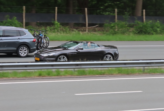 Aston Martin DBS Volante