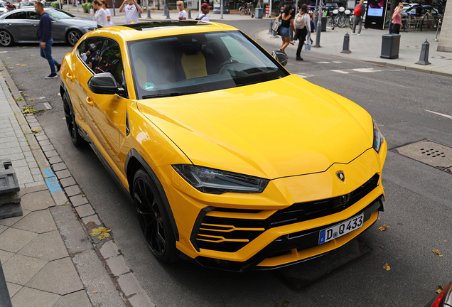 Lamborghini Urus