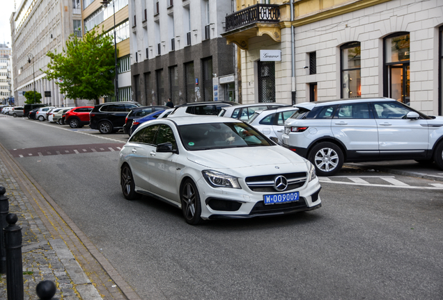 Mercedes-AMG CLA 45 Shooting Brake X117