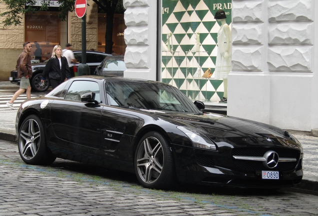 Mercedes-Benz SLS AMG