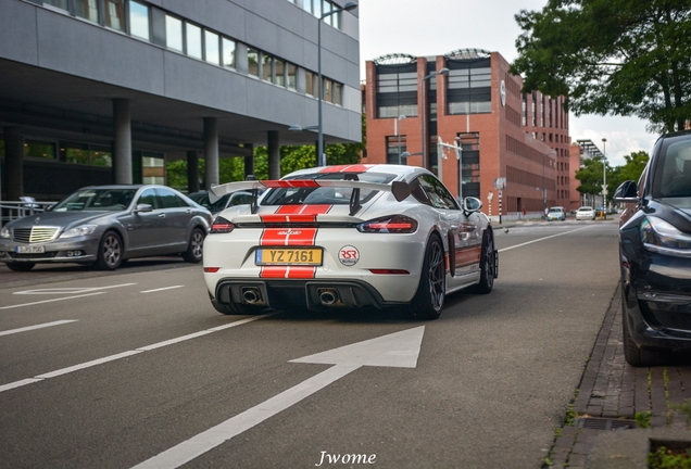 Porsche 718 Cayman GT4 RS