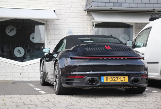 Porsche 992 Carrera 4S Cabriolet