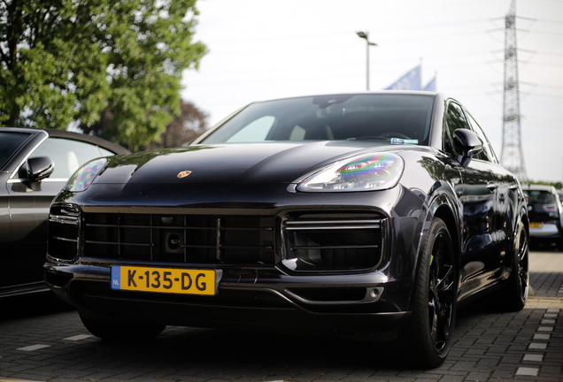 Porsche Cayenne Coupé Turbo S E-Hybrid