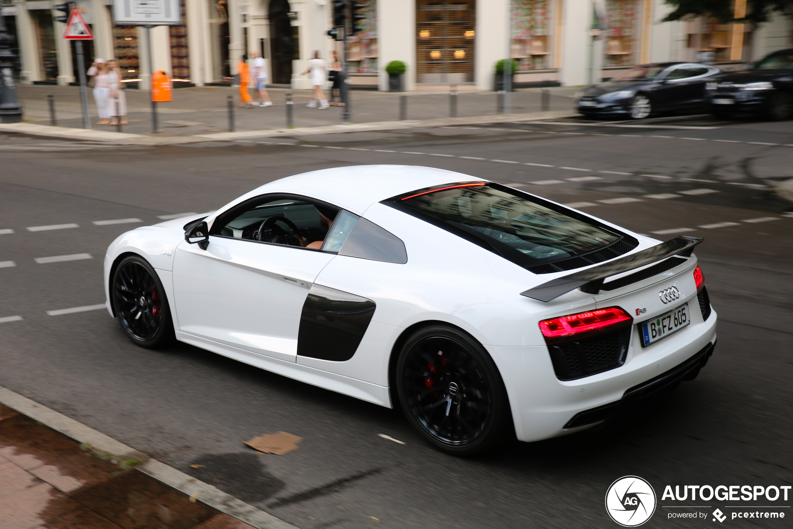 Audi R8 V10 Plus 2015