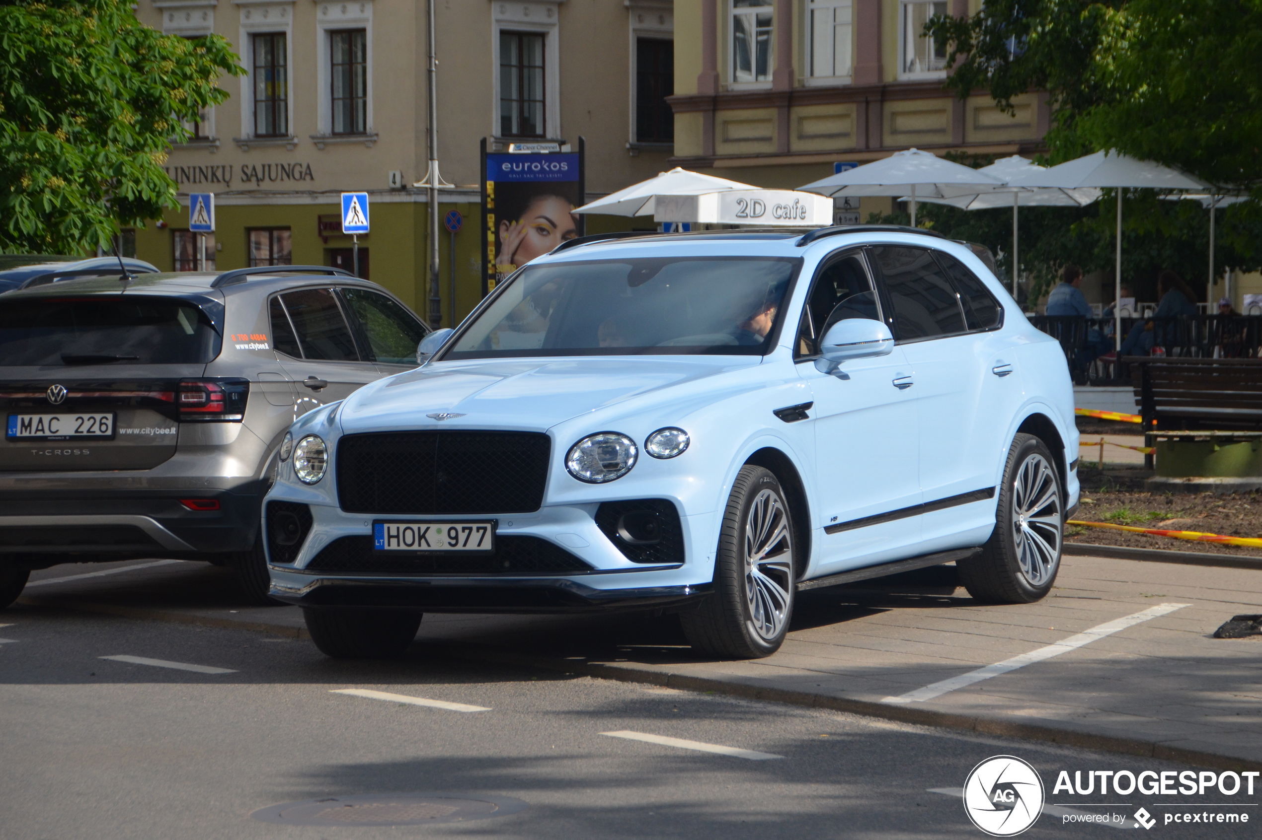 Bentley Bentayga V8 2021