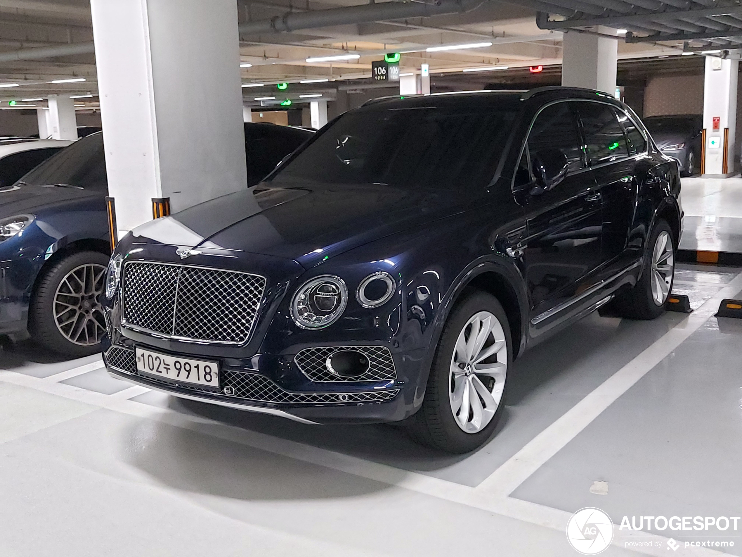 Bentley Bentayga V8