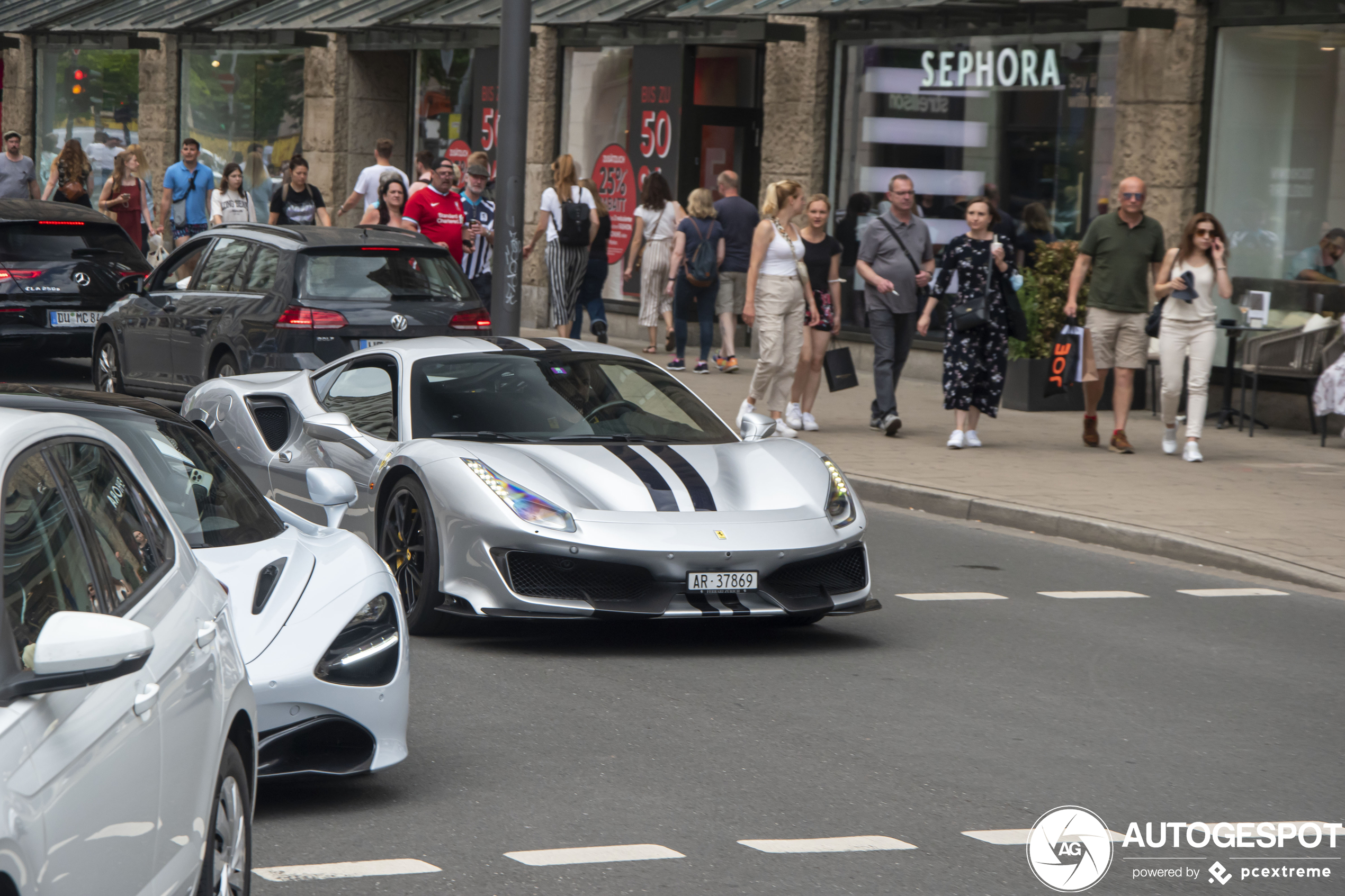 Ferrari 488 Pista