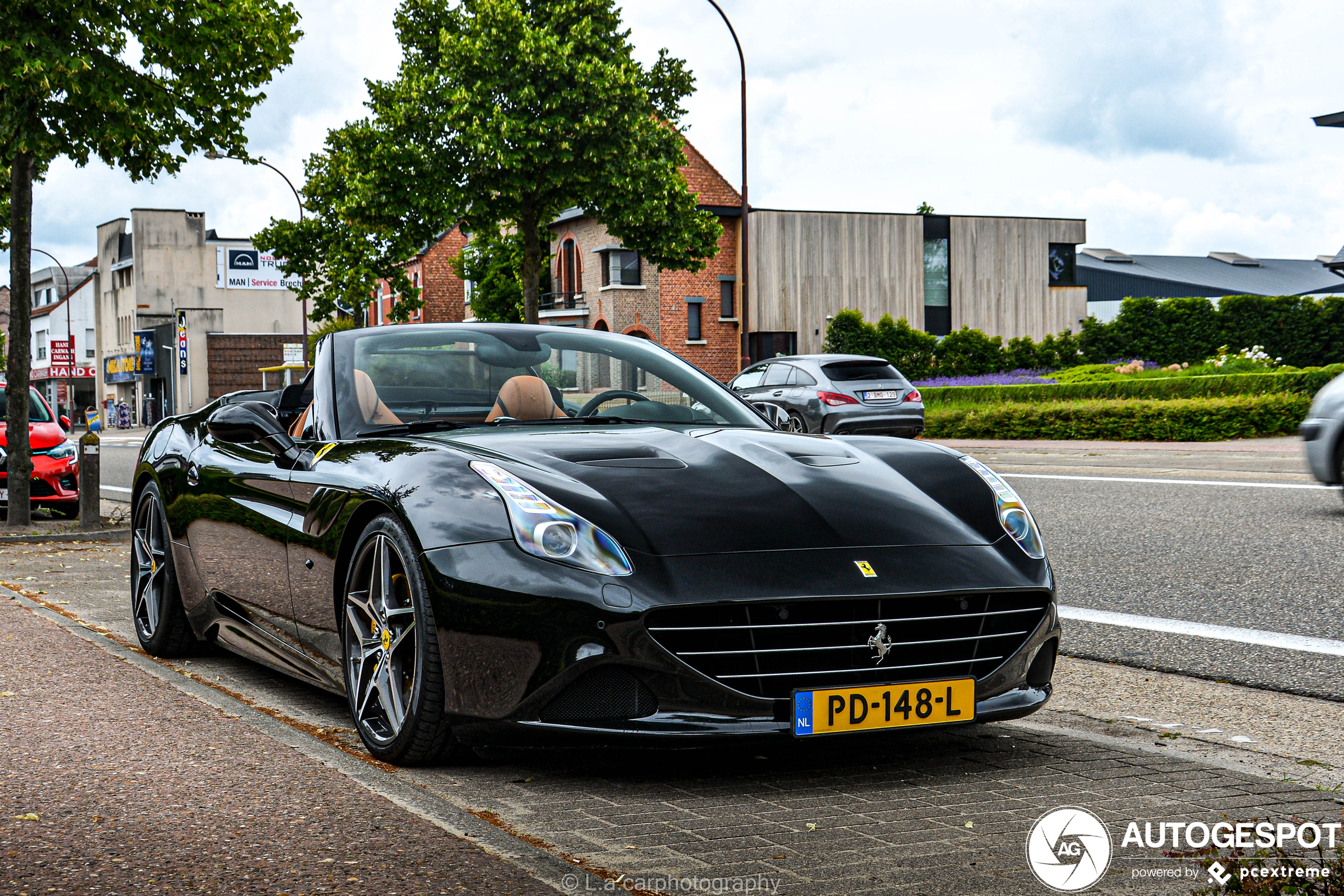 Ferrari California T