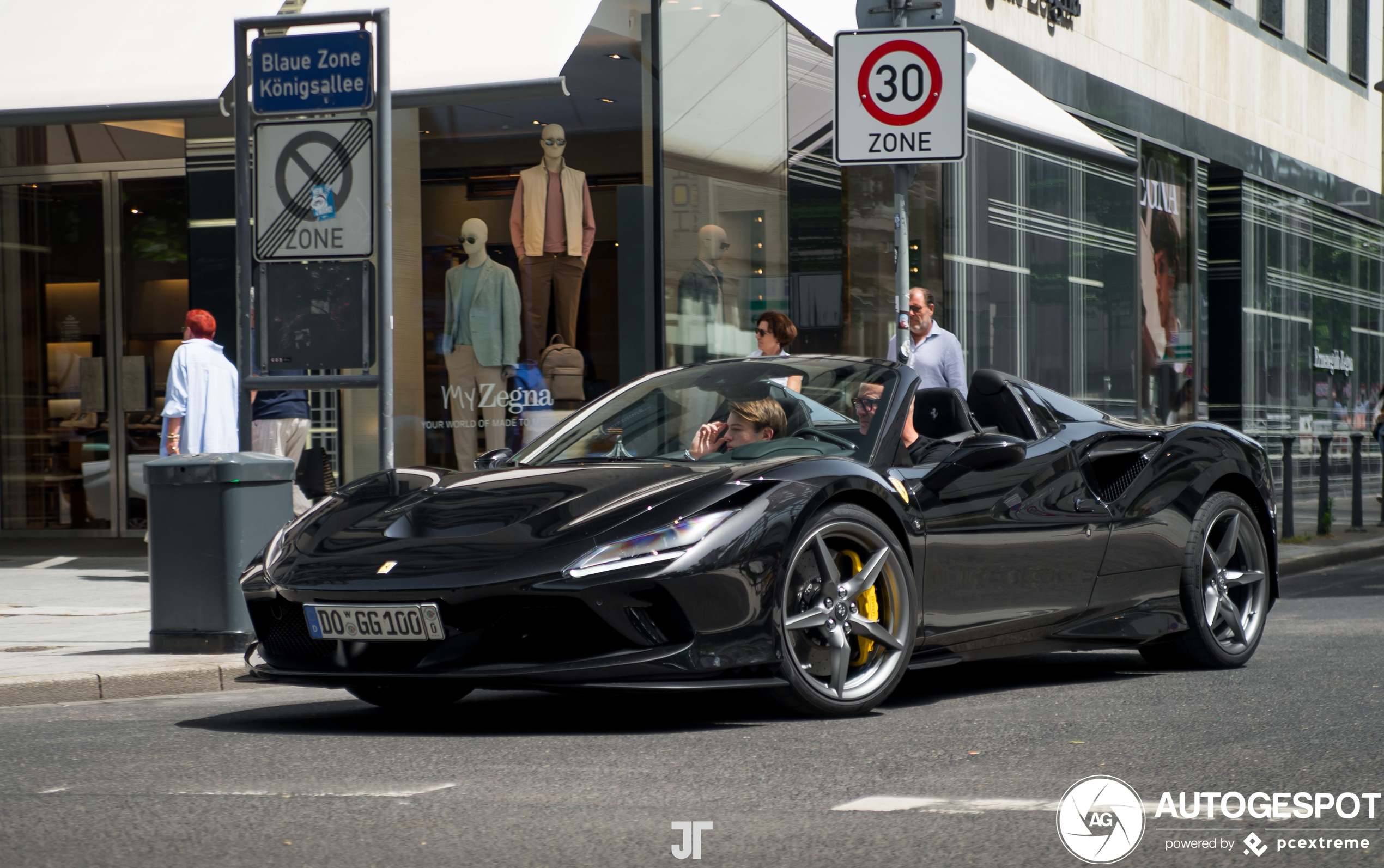 Ferrari F8 Spider