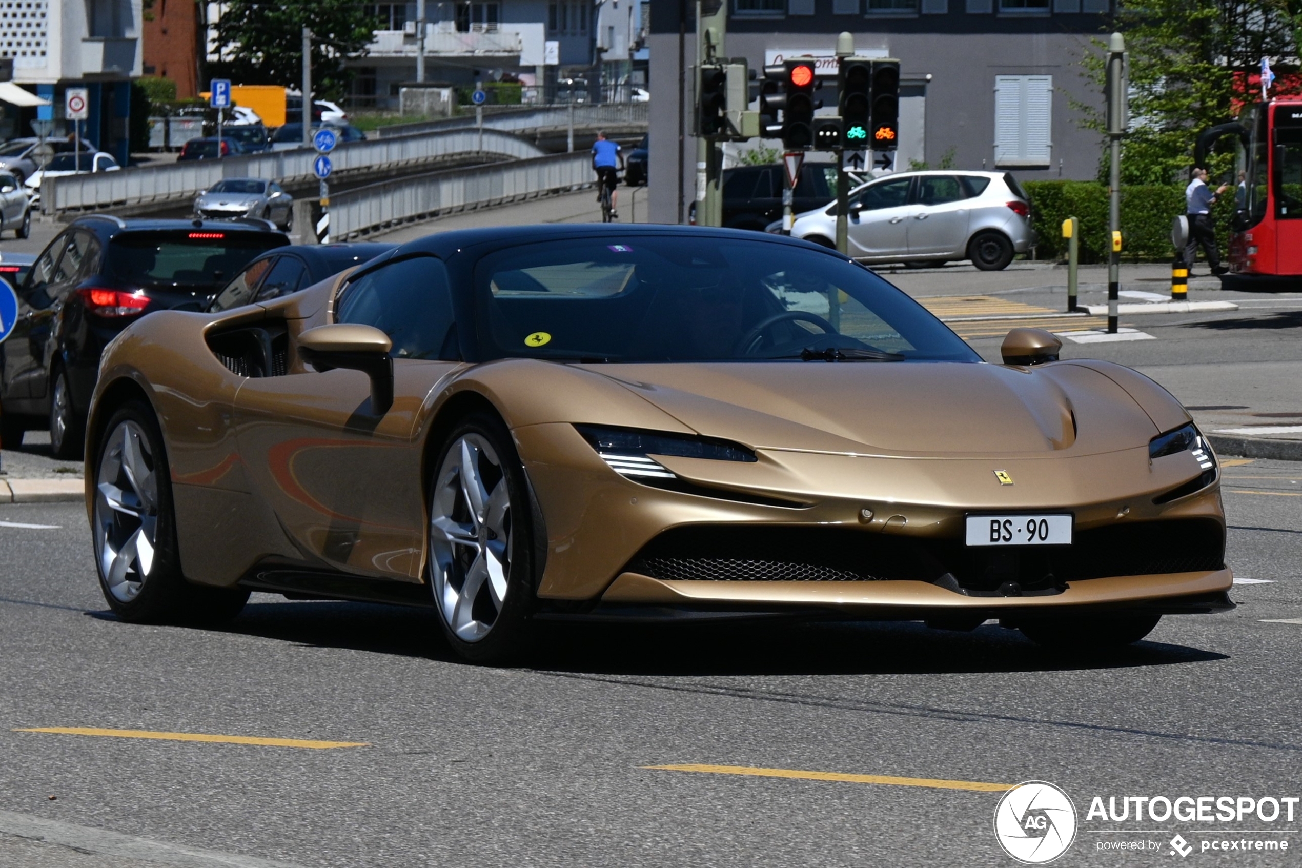 Ferrari SF90 Spider