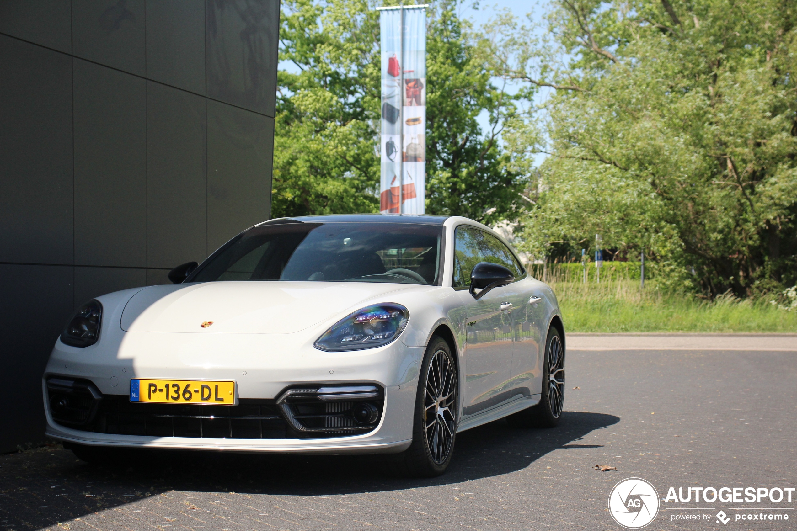 Porsche 971 Panamera Turbo S E-Hybrid Sport Turismo MkII