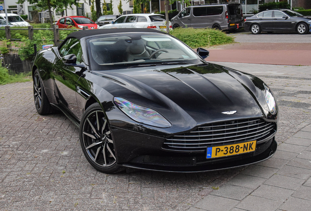 Aston Martin DB11 V8 Volante