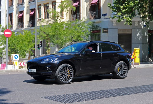 Aston Martin DBX