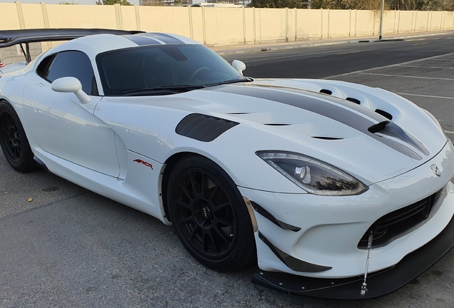 SRT Viper ACR 2015